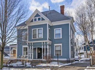 83 Pleasant St APT 4, Marblehead, MA 01945