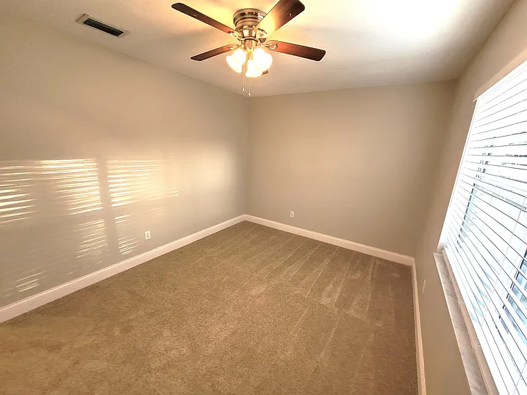 622 Green Meadow Ave — Photo 11