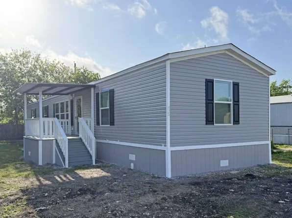 435 Sandy Bass Ln, Newark, TX 76071