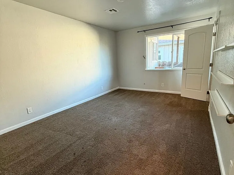 1984 Green Brook Ln — Photo 12