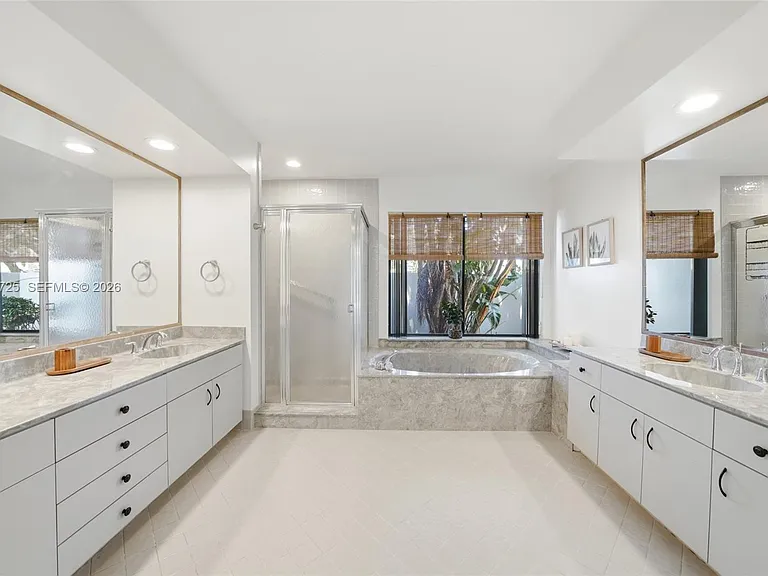 11008 Boca Woods Ln — Photo 18