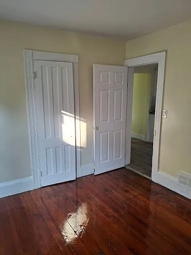 4 bed, $2,000 — Photo 2