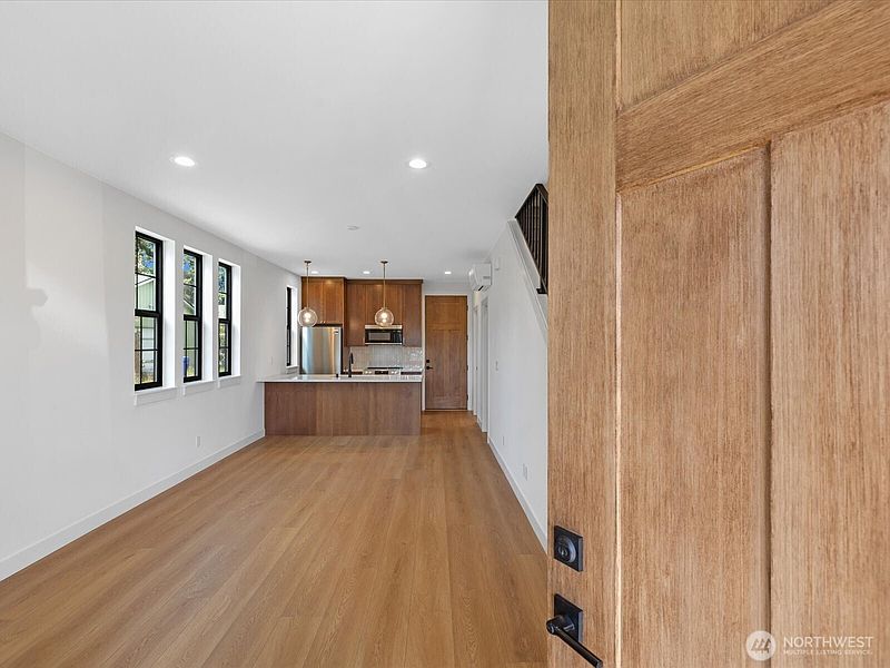 4th image of 2815 25th Street #C