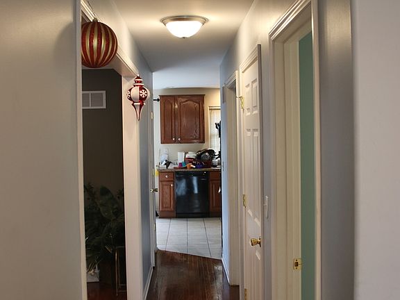 3rd image of 1727 N 34th Ave