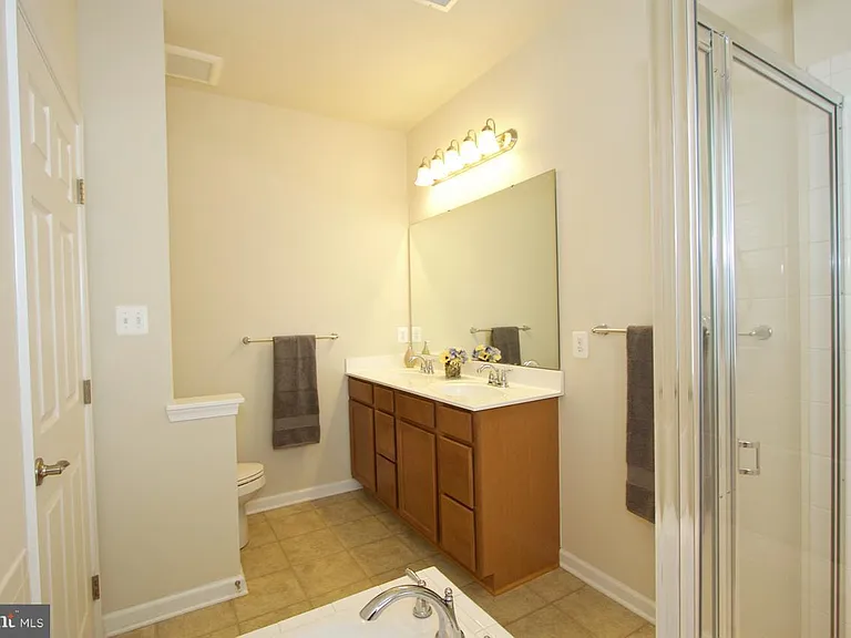 1050 Wisdom Ct — Photo 22