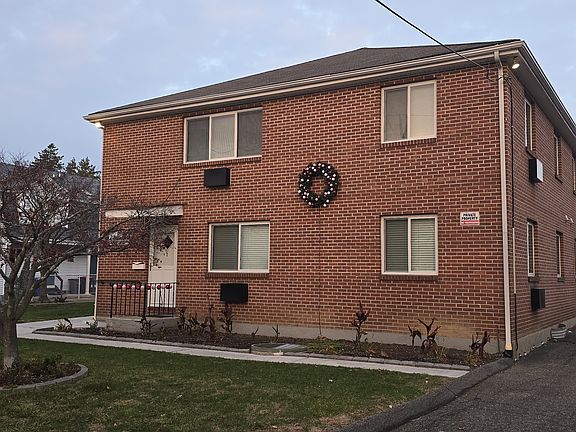 4th image of 24 Glenwood Ave #8