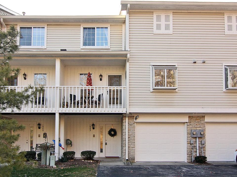 1st image of 1043 Island Woods Dr