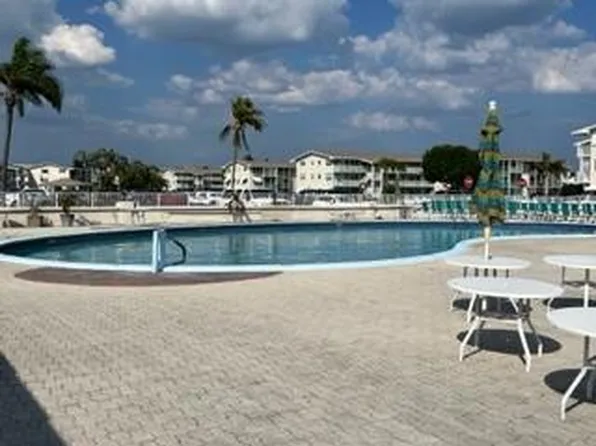 480 Horizon W #110, Boynton Beach, FL 33435