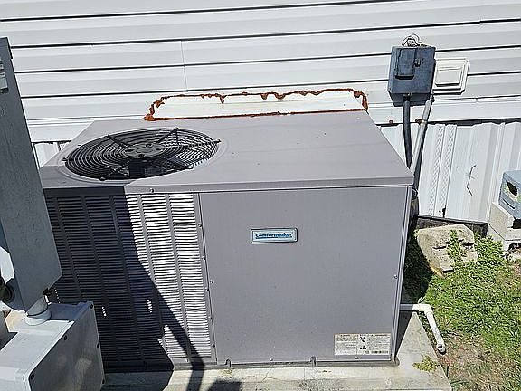 5th image of 1819 Seagrape St NE