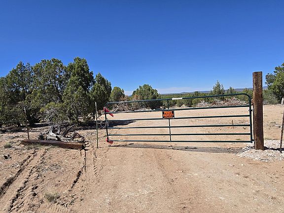 2nd image of 2795 W Poppy Rd