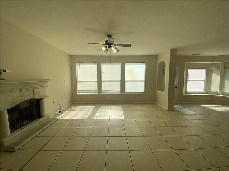 21239 Rush Hollow Ct — Photo 2