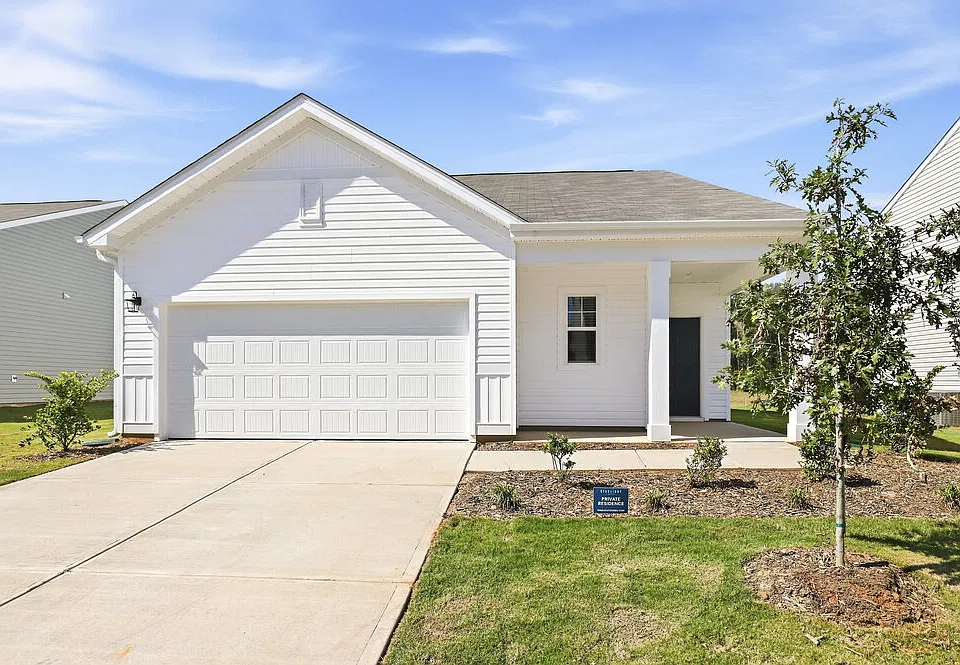 1009 Riverbank Dr