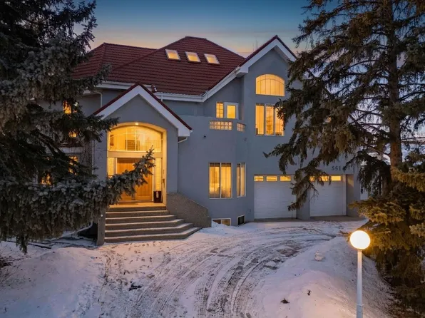 5514 110th St NW, Edmonton, AB T6H 3E1