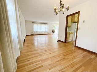 89 Mathewson Mill Rd, Ledyard, CT 06339