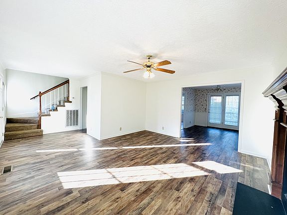 4th image of 1712 Olive Cir