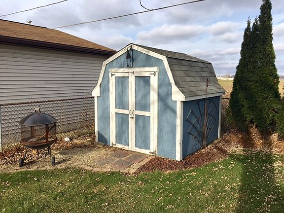 8x10 shed in backyard