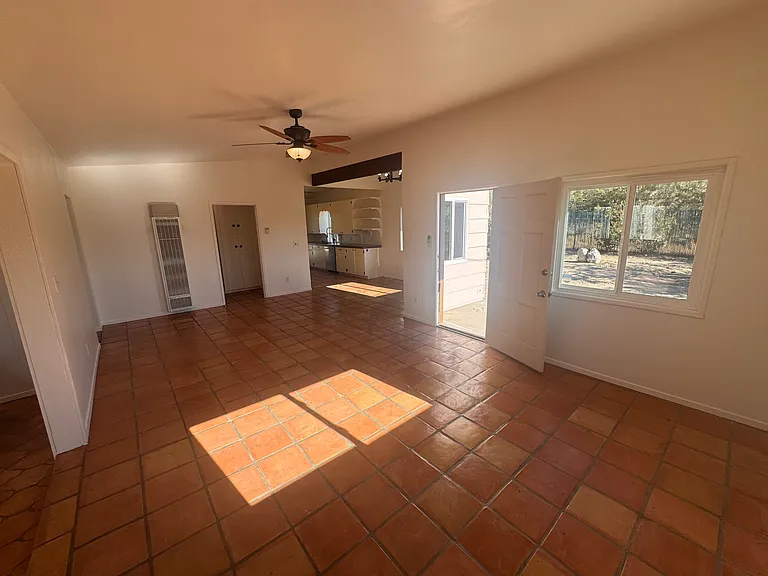 51039 Canyon Rd — Photo 2
