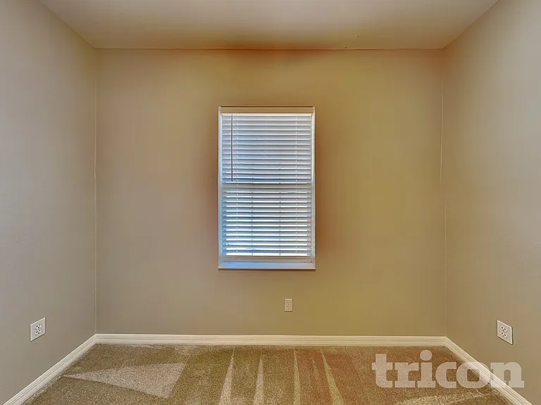 33314 Portal Dr — Photo 12