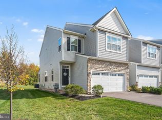 186 Spring Ln, Royersford, PA 19468