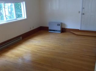 248 Valley St APT 3, Portland, ME 04102
