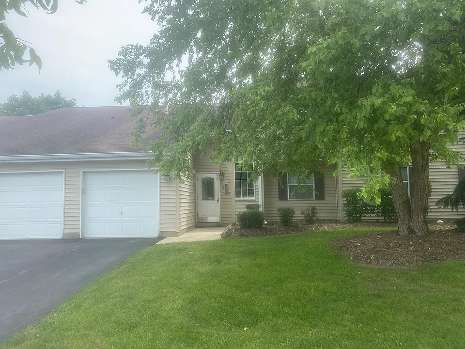549 E Shag Bark Ln #B