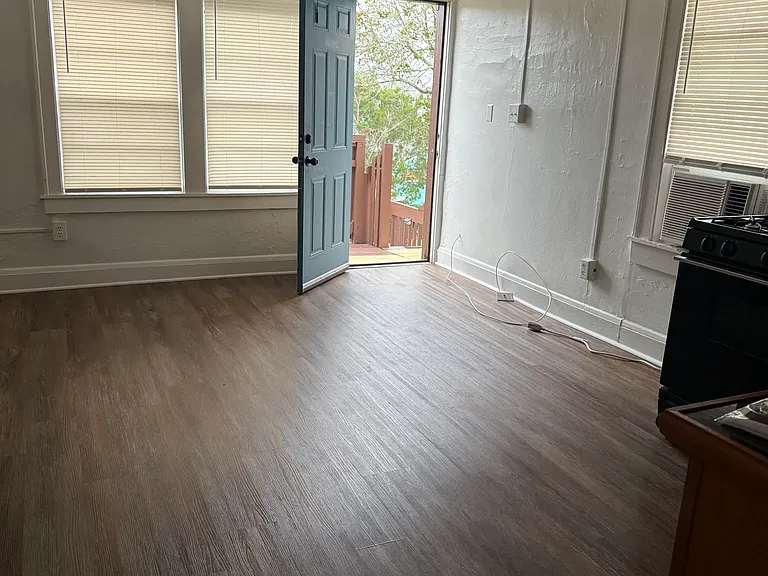 919 N Grandview Ave #3 — Photo 5