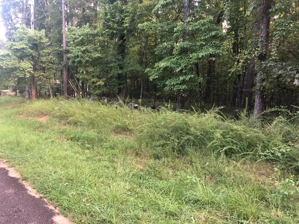 7364 Cherokee Ln, Murrayville, GA 30506