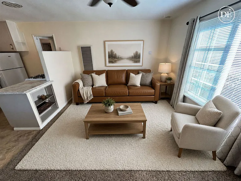 4527 Avon St — Photo 3