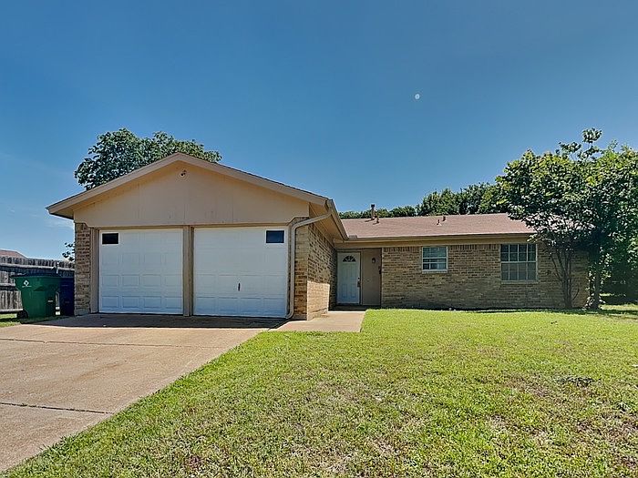 1st image of 316 Quail Creek Dr
