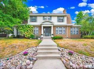 909 Washington St, Pekin, IL 61554