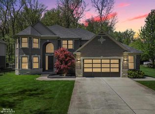 47699 Dloski Ct, Macomb, MI 48044