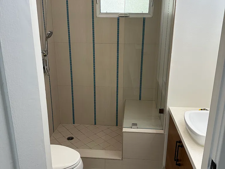 1206 N Orange Grove Ave #B — Photo 9