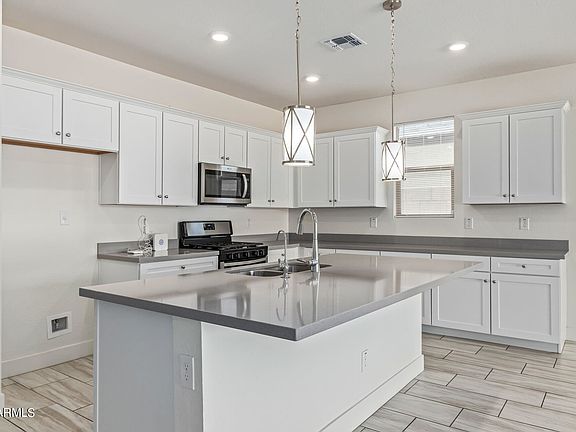 4th image of 11670 W Parkway Ln