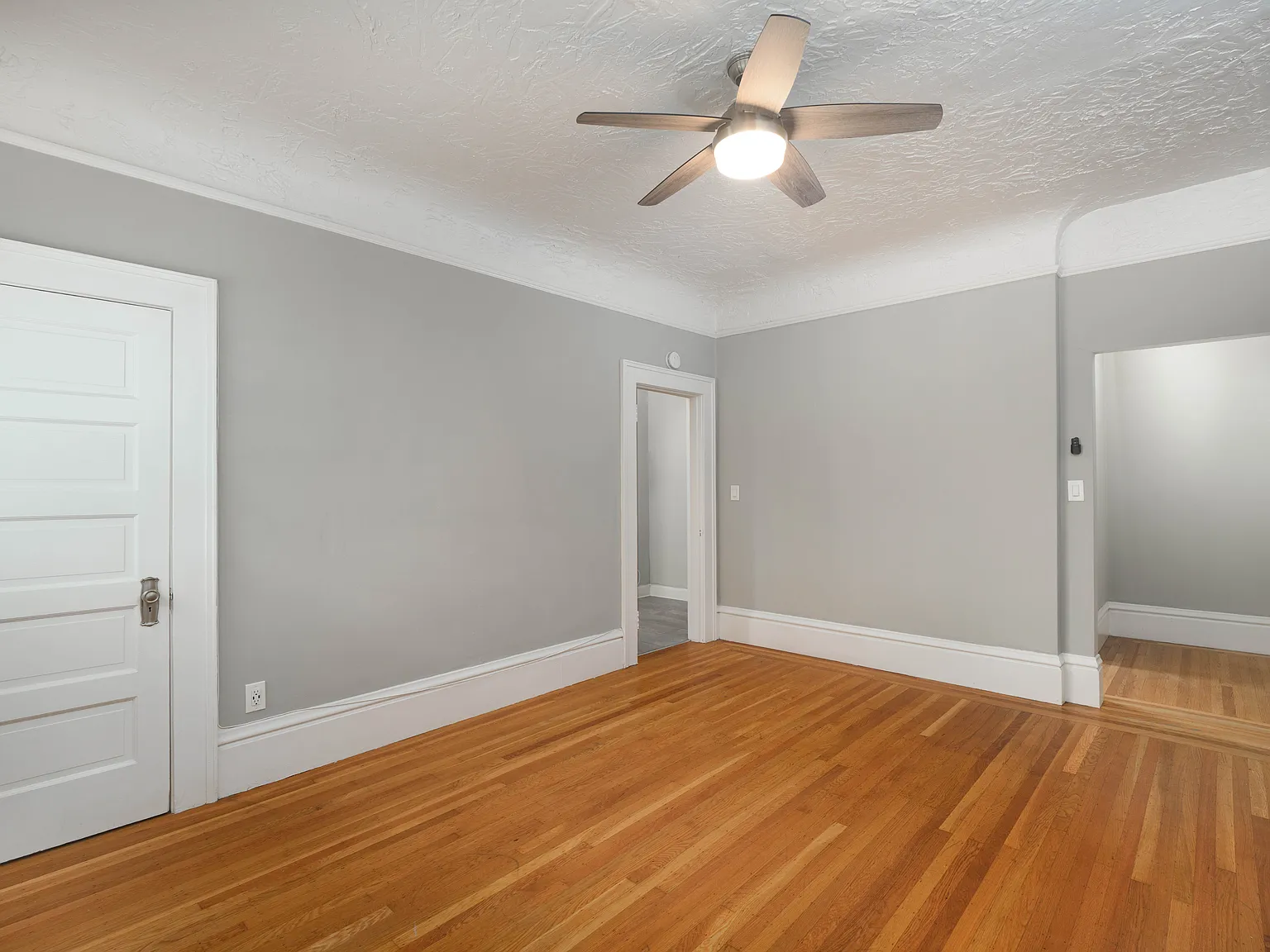 1511 G St — Photo 2