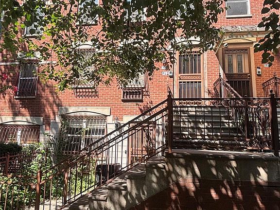 4th image of 5 E 117th Street