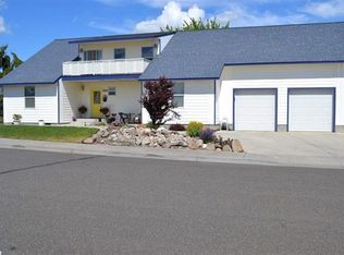 3802 Meadow View Ct, Pasco, WA 99301
