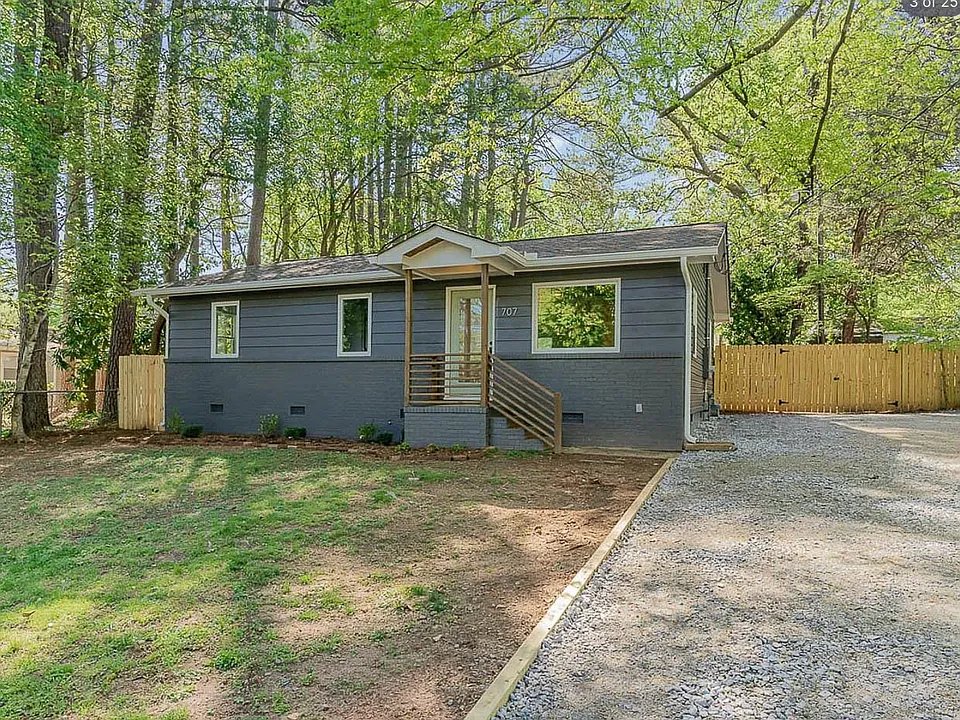 707 Oak Rd