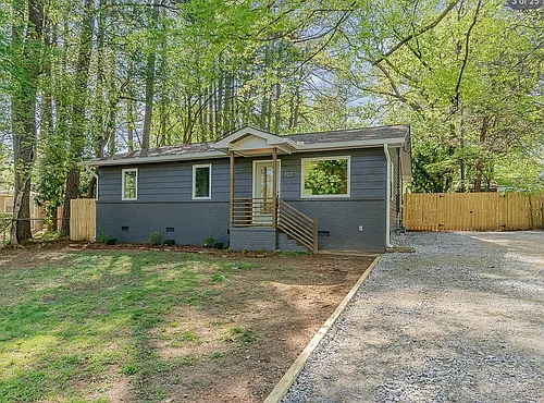 707 Oak Rd Photo 1