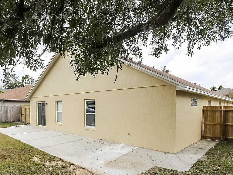 747 Citrus Cove Dr — Photo 16