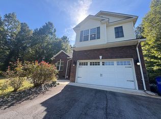 6161 Venice Ct, Hickory, NC 28601