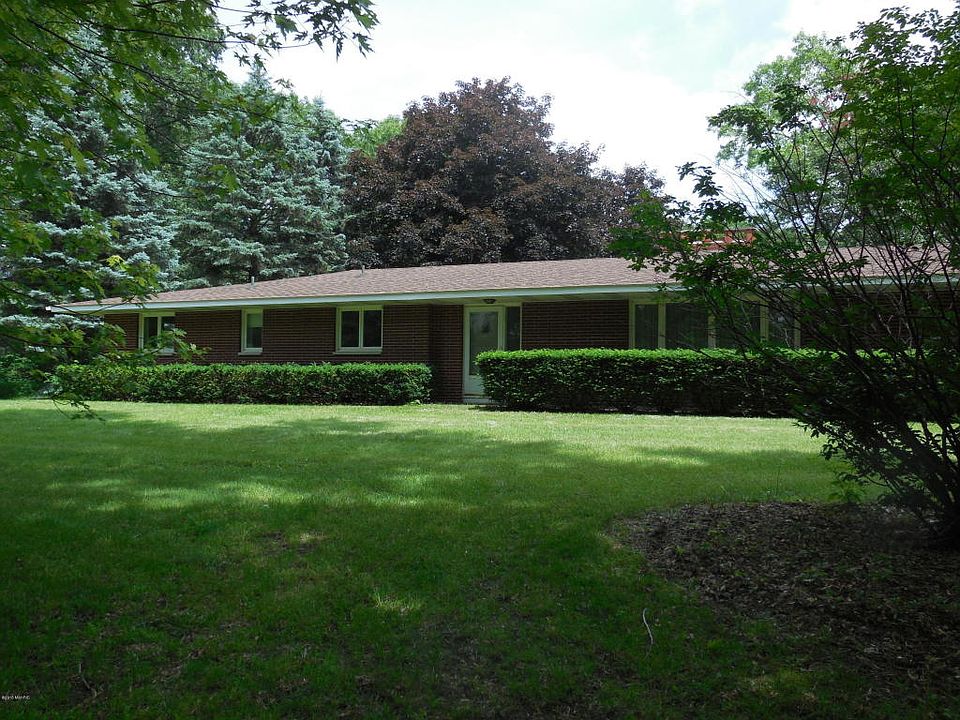 1st image of 2082 N 35th St