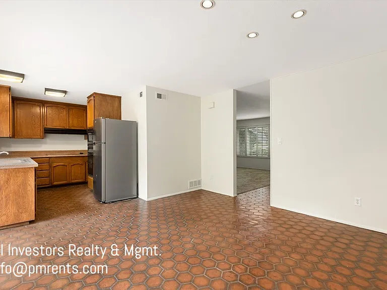 4219 Avati Dr — Photo 10