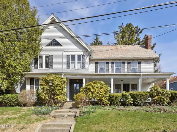 53 E Quincy St, North Adams, MA 01247
