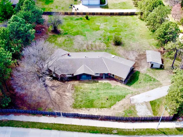 2505 S 70th St, Lincoln, NE 68506