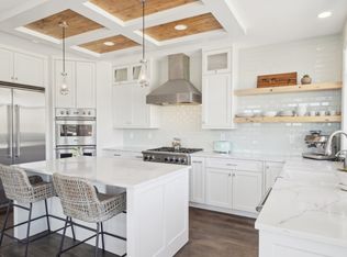 700 Apple Ridge Rd, Lyons, CO 80540