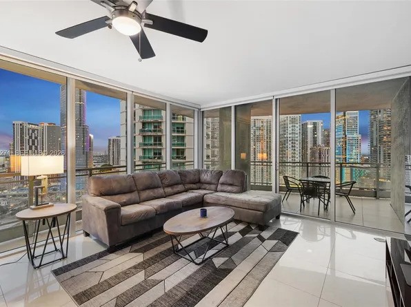 90 SW 3rd St APT 2504, Miami, FL 33130