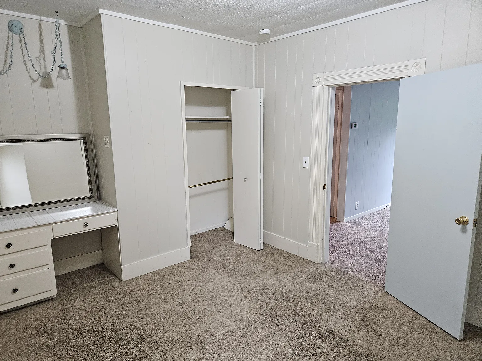 209 W Park St — Photo 2