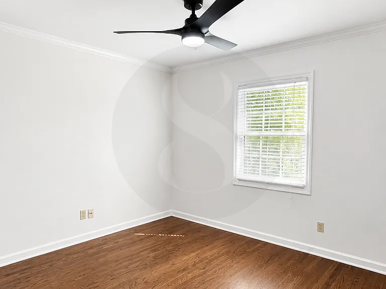 3121 Colonial Way #E — Photo 14
