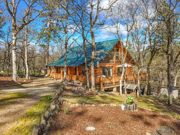 336 Rene Dr, Shady Cove, OR 97539