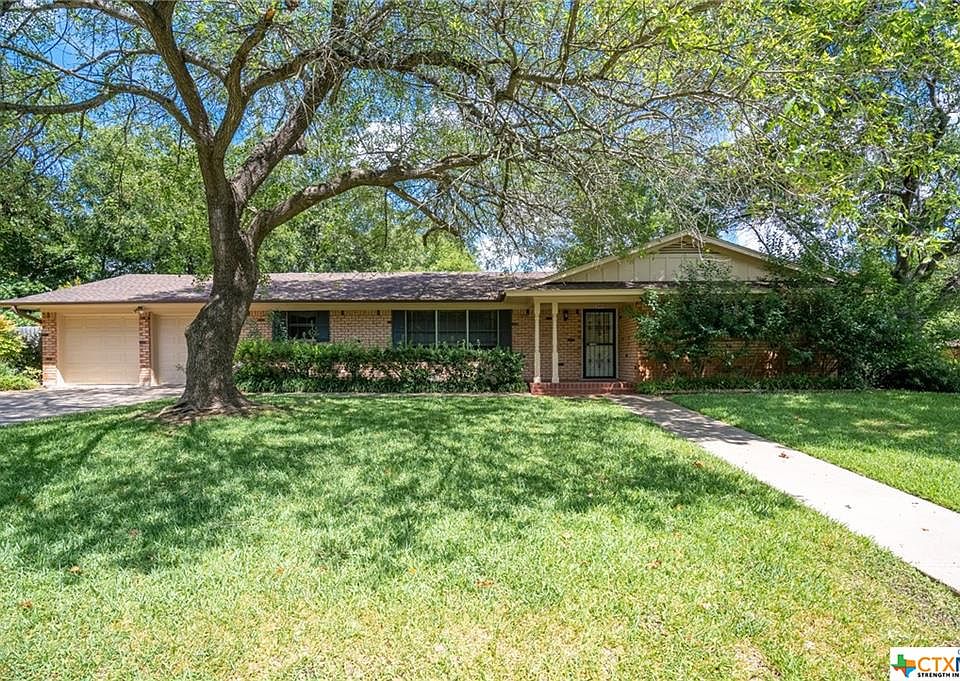 1st image of 3505 Oaklawn Dr